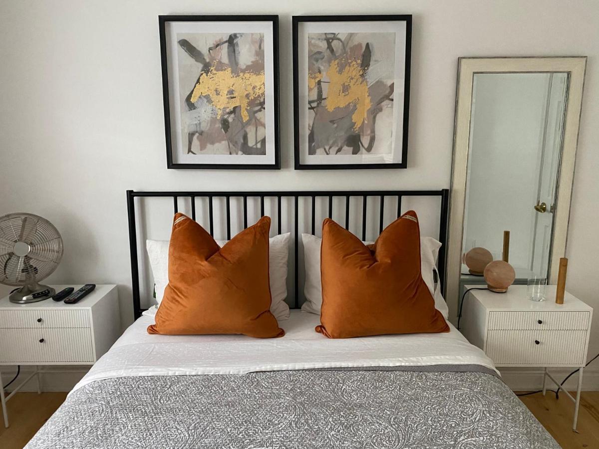 Clearbrooke Gem- Bright Private Bedroom Close To Yyz Toronto Kültér fotó