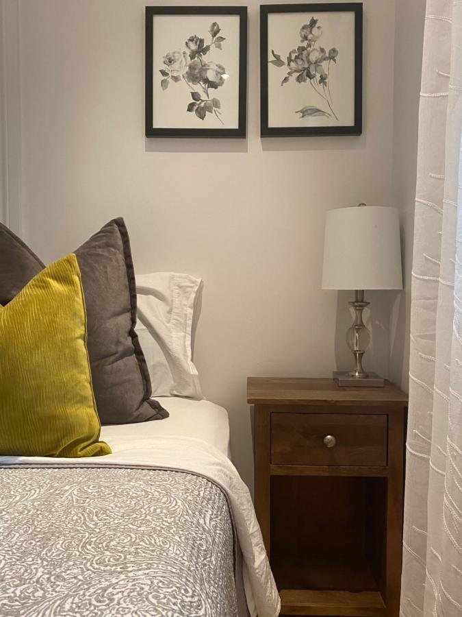 Clearbrooke Gem- Bright Private Bedroom Close To Yyz Toronto Kültér fotó