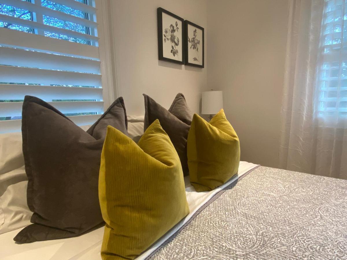 Clearbrooke Gem- Bright Private Bedroom Close To Yyz Toronto Kültér fotó