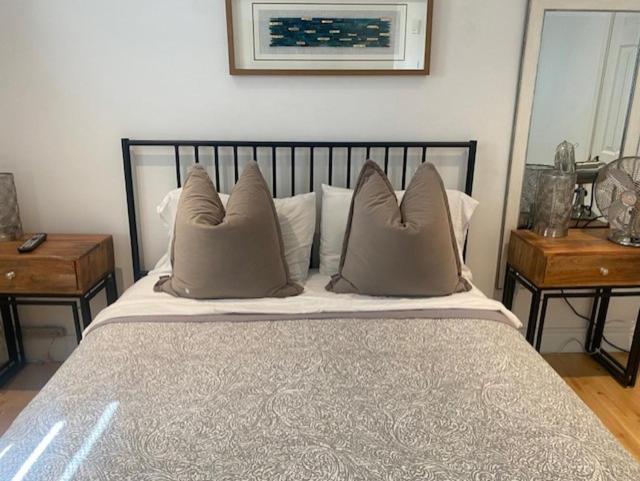 Clearbrooke Gem- Bright Private Bedroom Close To Yyz Toronto Kültér fotó